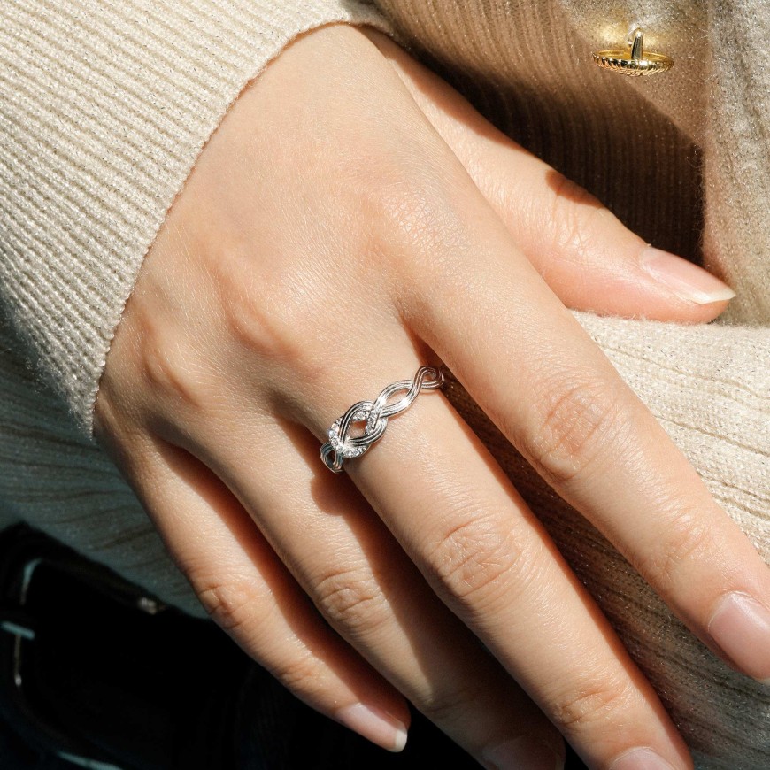 Bonding Knot Infinity Band Ring