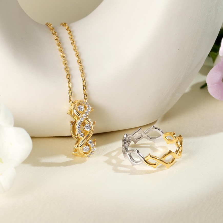 Crown of Thorns Loop Pendant Necklace